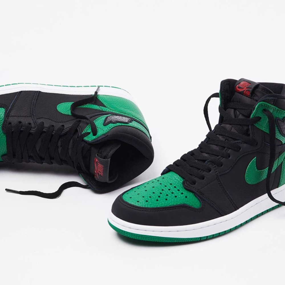 Air Jordan 1 Retro High OG “Pine Green" DEADSTOCK
